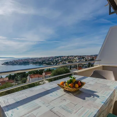 Modric شقة تروغير