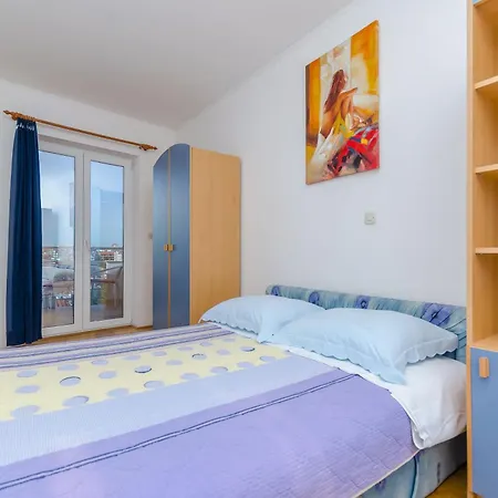 Modric Apartment *